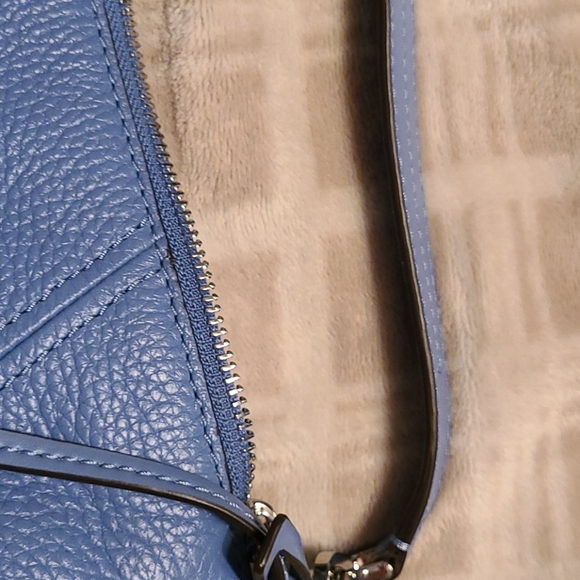 Michael kors bag - Picture 5 of 16